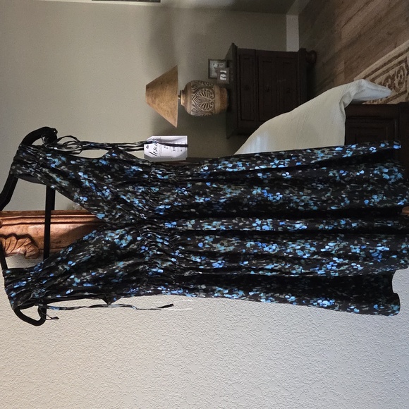 Elegant Blue and Black Printed Women's Dress - Picture 2 of 6